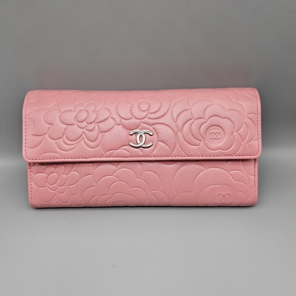 🌸CHANEL Authentic Camilla Wallet/Clutch🌸 - Picture 17 of 17